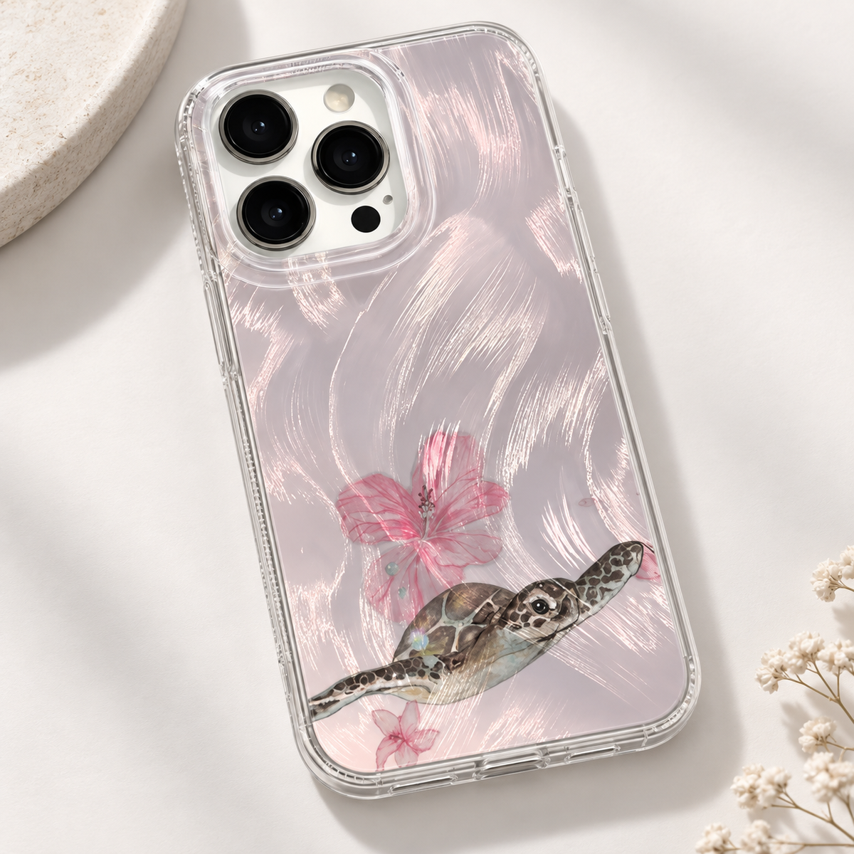 Coque iPhone Tortue de Mer Fleurs Roses, Design Nacré Pastel