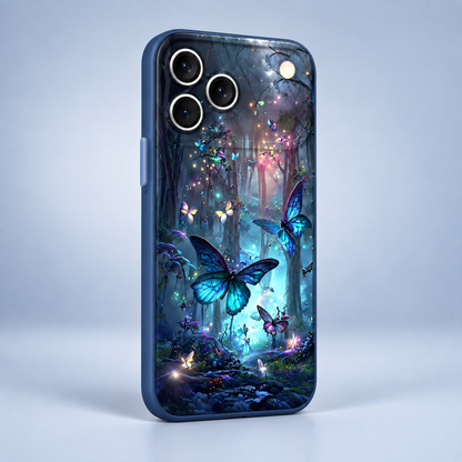 Coque iPhone Forêt Enchantée Papillons Bleus, Design Magique Lumineux