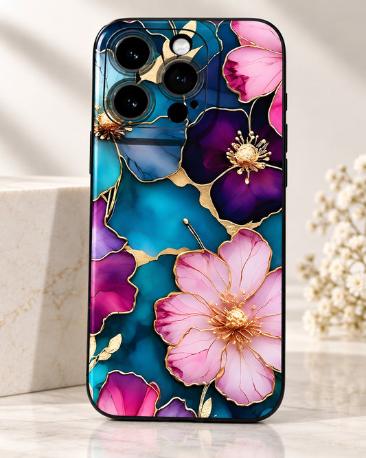 Coque iPhone Fleurs Aquarelle Bleu Violet Dorées, Design Floral Élégant